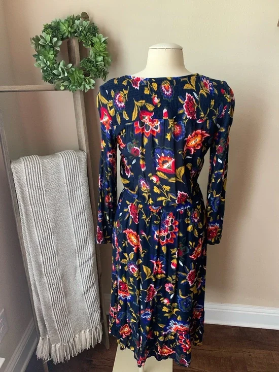 Old Navy navy blue with flowers midi dress - Picture 5 of 5